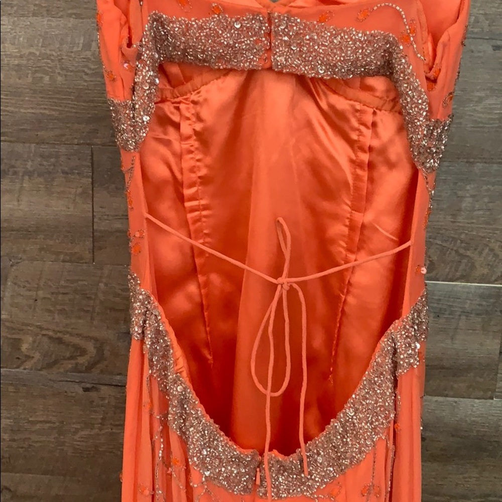 Formal Dress - Picture 7 of 9